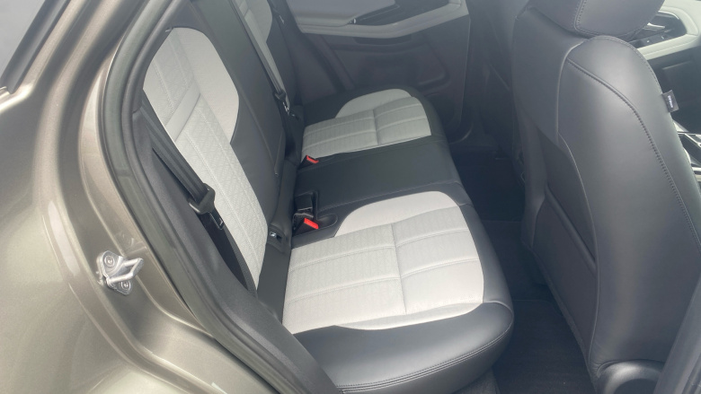 Land Rover Range Rover Evoque 2.0 D200 R-Dynamic HSE 5dr Auto Diesel Hatchback